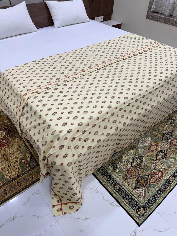 DOHAR BOUDLE BED KING SIZE