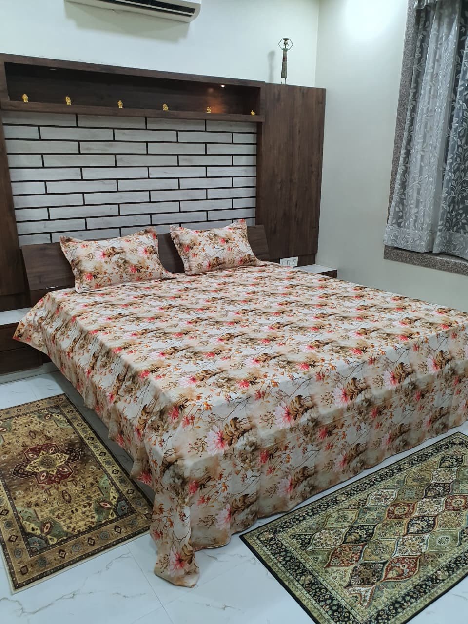 BEDSHEET KING SIZE WITH FRILL PILLOW COVERS