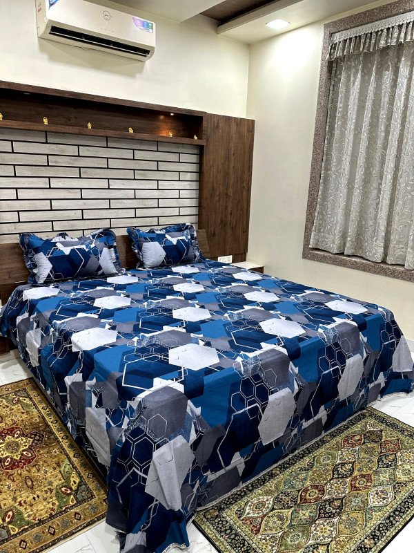 KING SIZE BEDSHEET WITH FRILL PILLOW COVERS (108*108)