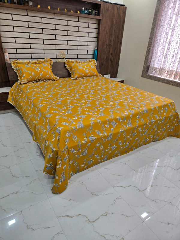 KING SIZE BEDSHEET WITH FRILL PILLOW COVERS (108*108)